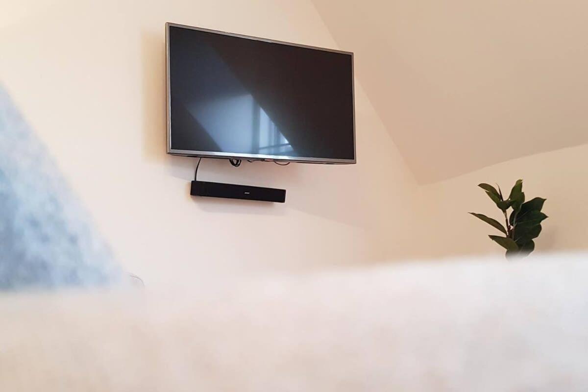 Modern Apartment In The Heart Of Oxford With Secure Underground Parking מראה חיצוני תמונה