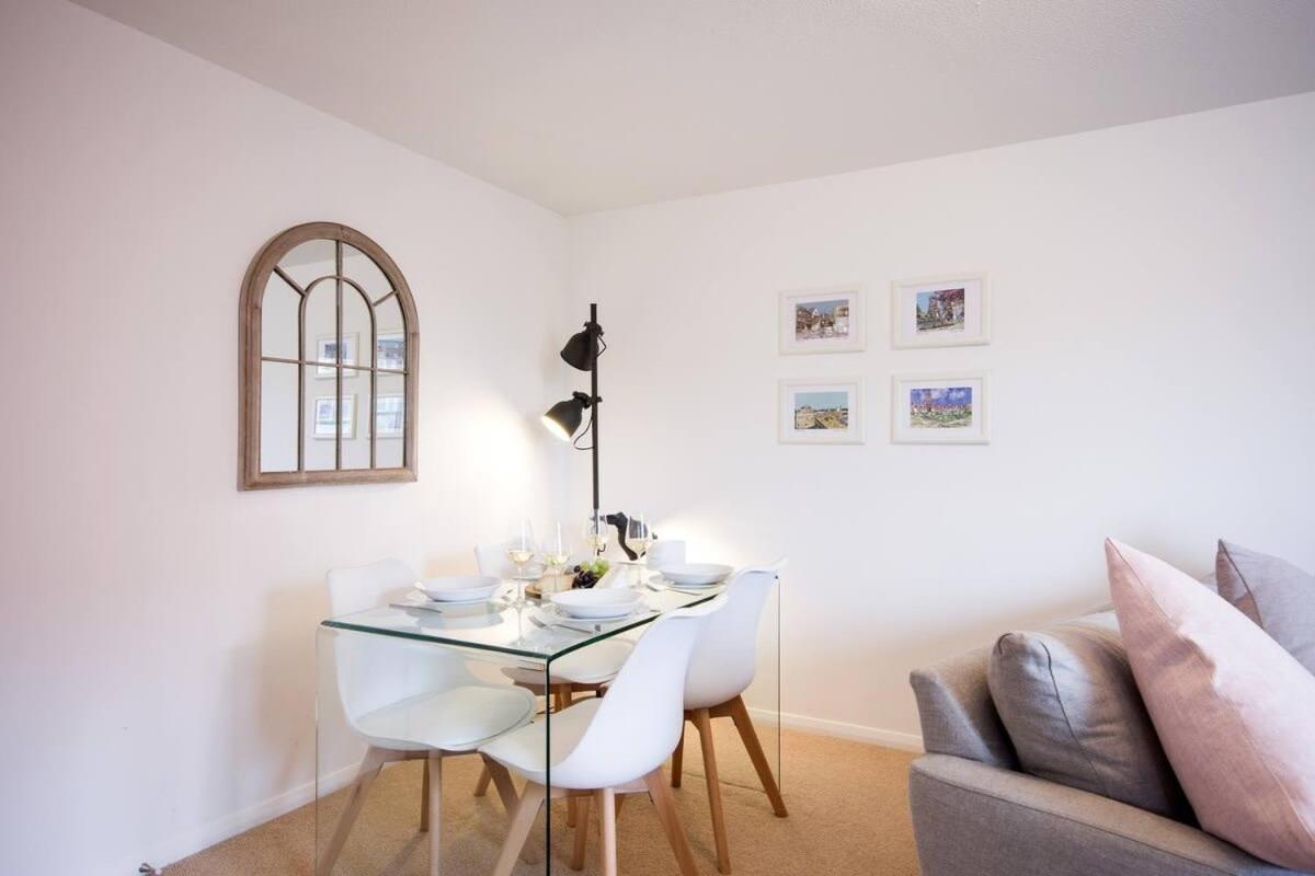Modern Apartment In The Heart Of Oxford With Secure Underground Parking מראה חיצוני תמונה