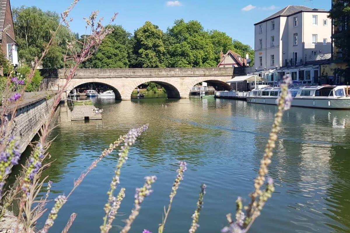 Modern Apartment In The Heart Of Oxford With Secure Underground Parking מראה חיצוני תמונה
