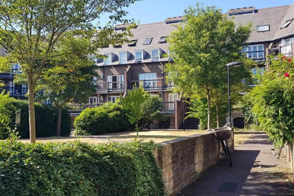 Modern Apartment In The Heart Of Oxford With Secure Underground Parking מראה חיצוני תמונה
